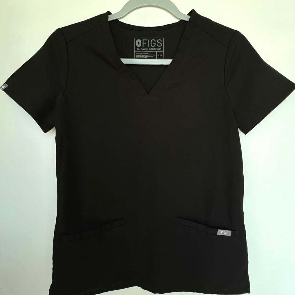 Figs scrubs top black for women